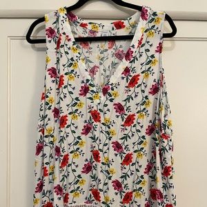 Old navy, xxl blouse. White + floral print